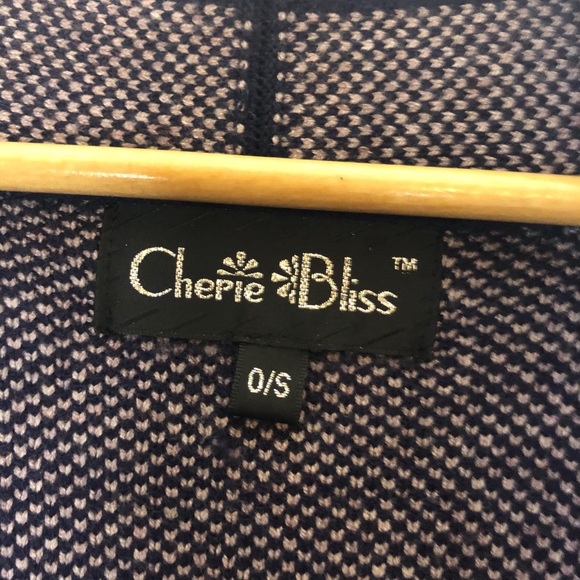 Heavy long cardigan in a perfect condition. - Picture 2 of 7